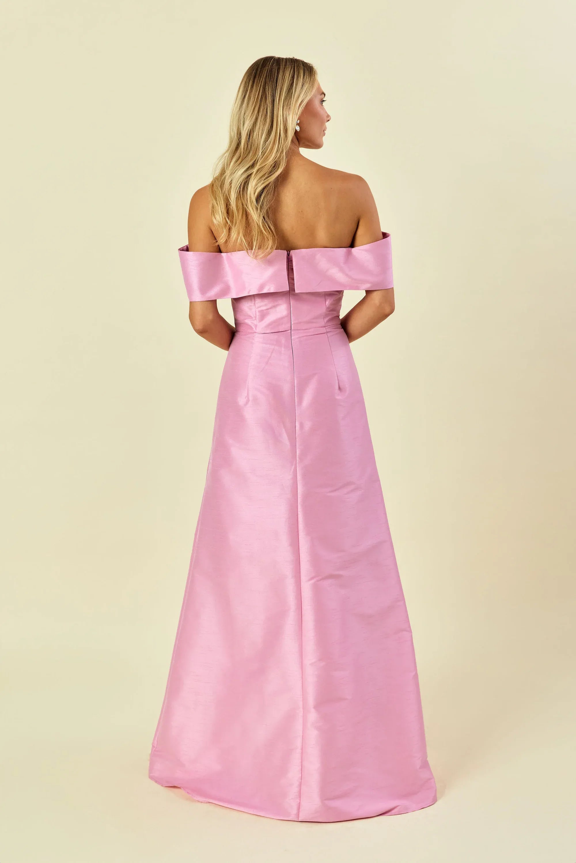 A-Line Off the Shoulder Floor-Length Cap Sleeve Prom Gown No Slit Elegant Satin Evening Dresses for Women Hot Sale Long Evening Dresses